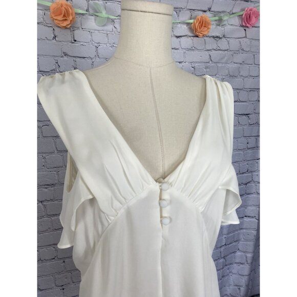 LAST CHANCE Express Small White Cream Ruffle Button Blouse - Picture 3 of 6